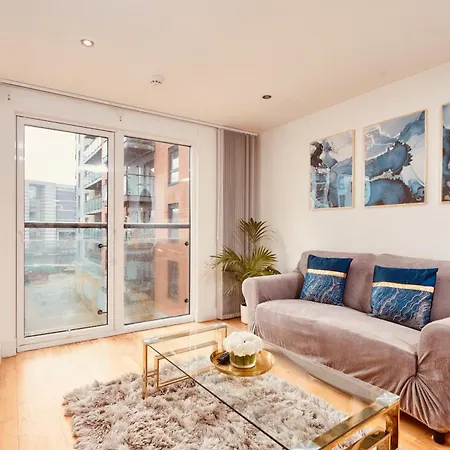 Riverside Dock Free Secure Parking Apartamento