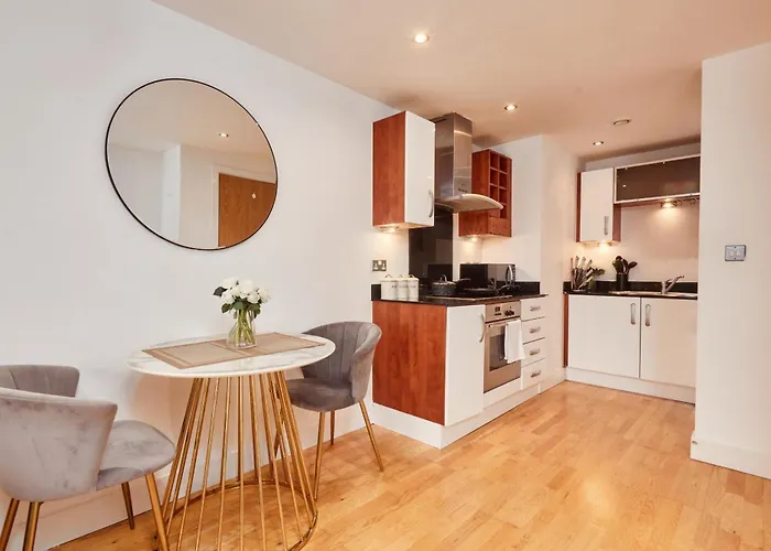 Apartment Riverside Dock Free Secure Parking *