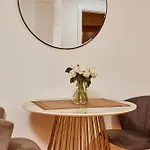 Riverside Dock Free Secure Parking Apartamento