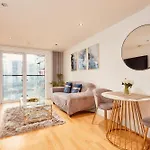 Riverside Dock Free Secure Parking Apartamento *