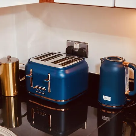 Апартаменти Riverside Dock Free Secure Parking